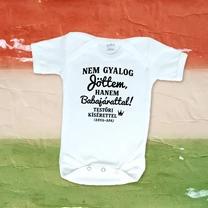 Kép 1/9 - Nem gyalog jöttem, hanem babajárattal! - Babaruha