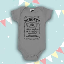 Kép 3/7 - Minőség - Babaruha (Fekete felirattal)
