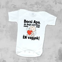 Kép 3/6 - Bocsi Apa, de Anya szerelme most már Én vagyok (Kisfiú) - Babaruha