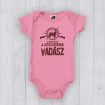 Kép 5/7 - Az én nagypapám a legszuperebb vadász (Barna minta) - Babaruha