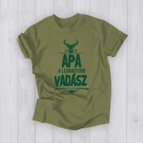 Kép 3/4 - Apa a legnagyobb vadász (Sötétzöld felirat) - Férfi póló