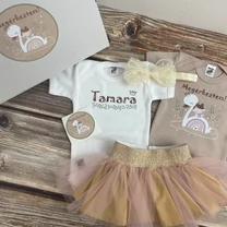 Kép 4/7 - Hattyú Kishercegnő Megérkeztem - Babadoboz  (Egyedi név + Hajpánt)