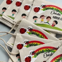 Kép 12/13 - Ballagási tarisznya "Szivárvány" mintával (04A típus, egységes)