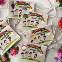 Kép 9/16 - Ballagási tarisznya "Szivárvány" mintával, egyedi névvel, jellel (04B típus, egyedi)