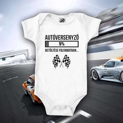 Autóversenyző betöltése folyamatban - Babaruha