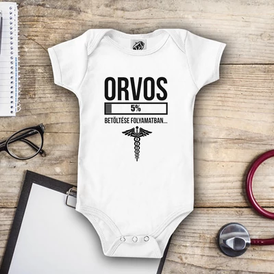 Orvos betöltése folyamatban (fehér)