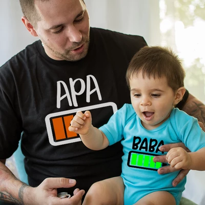 Apa &amp; Baba Akkumulátor (Fekete - fehér)