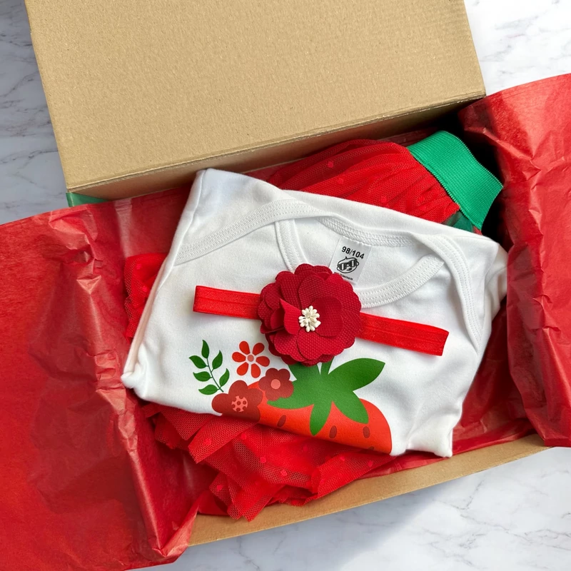 Mosolygós Eperke - Tütü szett (Ajándék hajpánt és Ajándékdoboz)