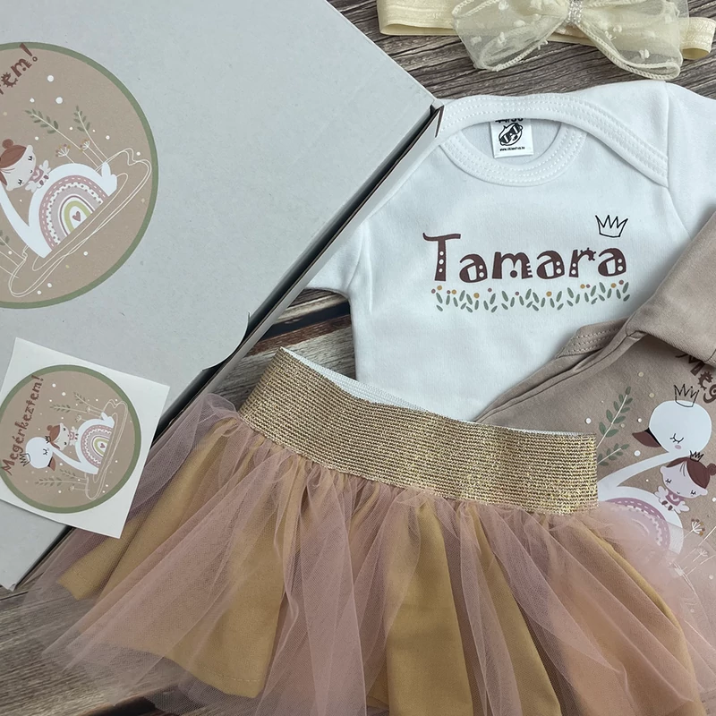 Hattyú Kishercegnő Megérkeztem - Babadoboz  (Egyedi név + Hajpánt)