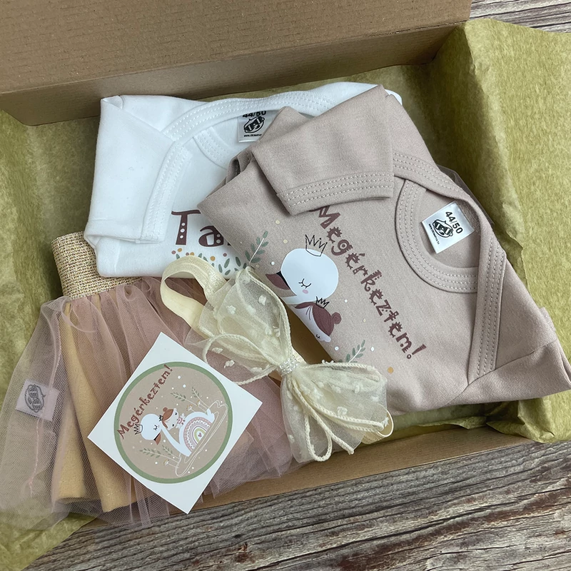 Hattyú Kishercegnő Megérkeztem - Babadoboz  (Egyedi név + Hajpánt)