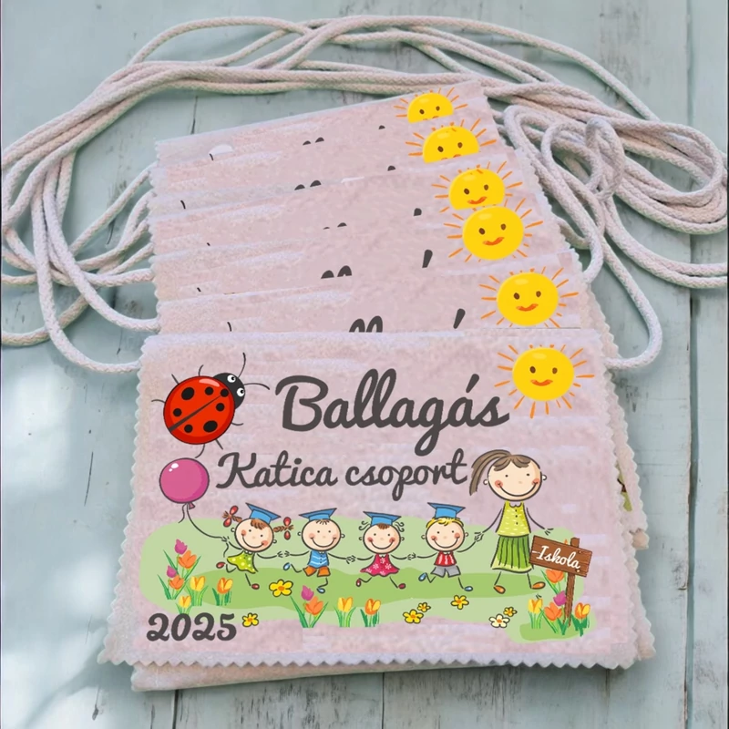 Ballagási tarisznya "Irány az Iskola - Ballagó ovisok" mintával (08A típus, egységes)
