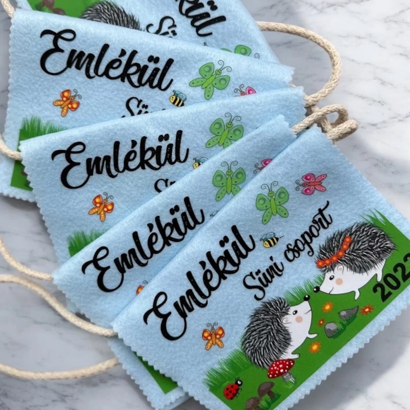 Ballagási tarisznya "Süni a réten" mintával (02A típus, egységes)