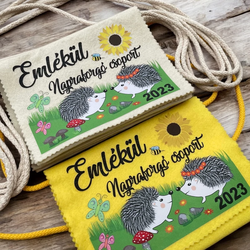 Ballagási tarisznya "Süni a réten" mintával (02A típus, egységes)