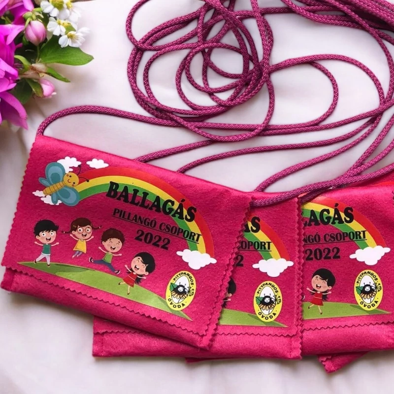 Ballagási tarisznya "Szivárvány" mintával (04A típus, egységes)