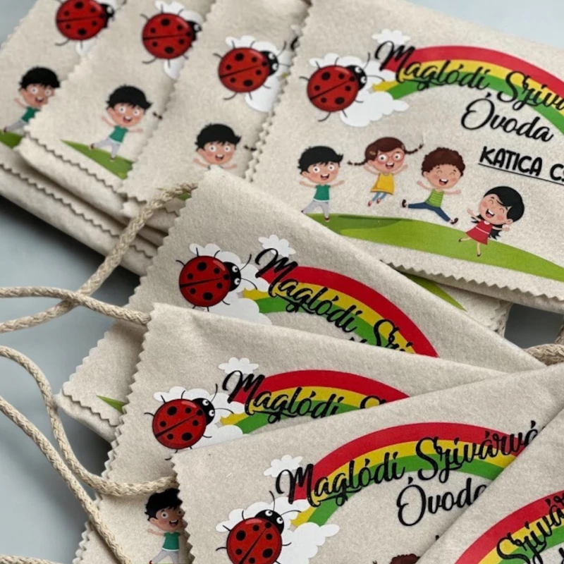 Ballagási tarisznya "Szivárvány" mintával (04A típus, egységes)