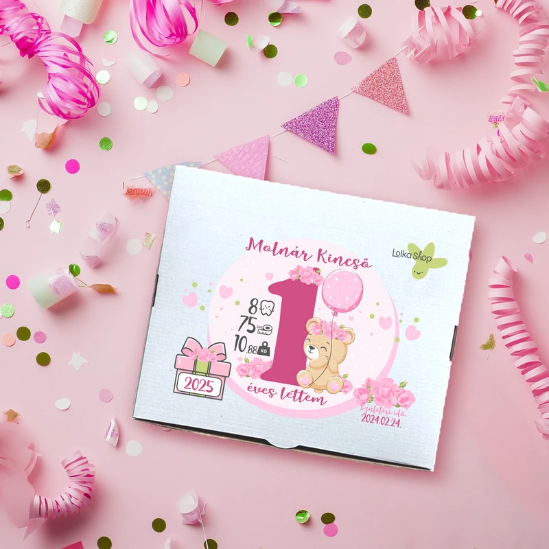 Első szülinapos Maci (Rózsaszín, Baba adataival) - Díszdoboz 